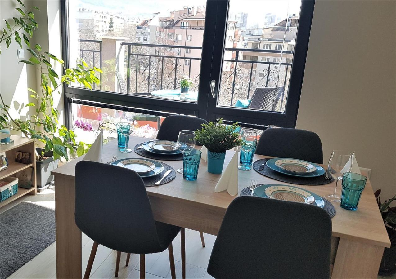 Azzurro-Top Floor Apartment In Quiet Neighborhood, Free Private Parking Varna Exterior foto